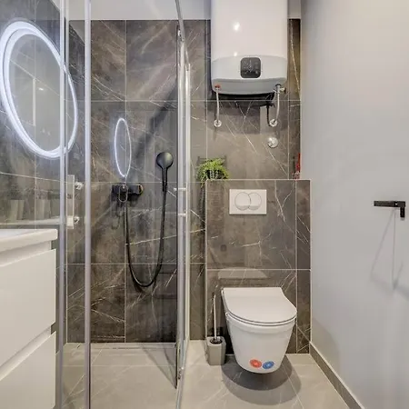 Apartament East *