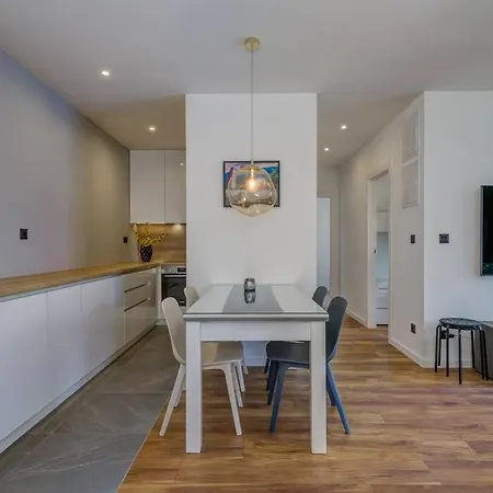 Apartment East