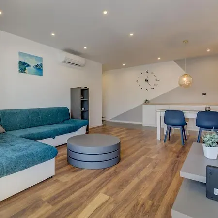 East Apartment